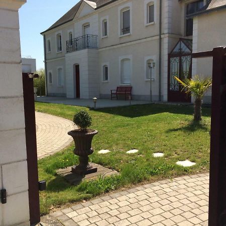 Cottage La Villa Bolero Сен-Сир-сюр-Луар Экстерьер фото